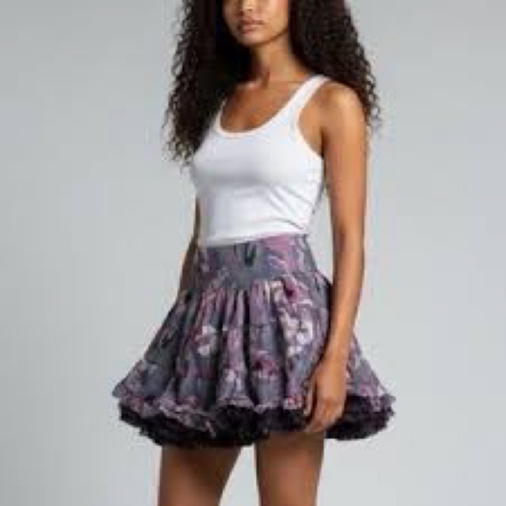 Twelve by Twelve purple floral ruffle mini skirt Sz Xs